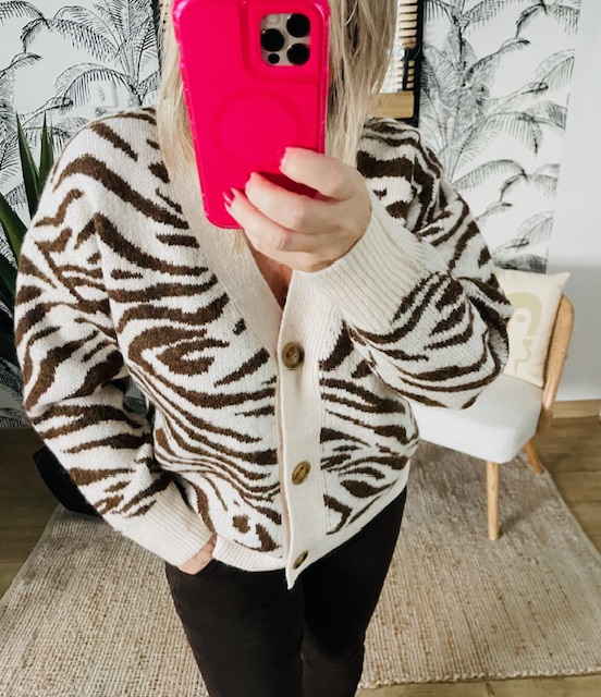 Gilet à motifs zèbre marron et beige – Image 3