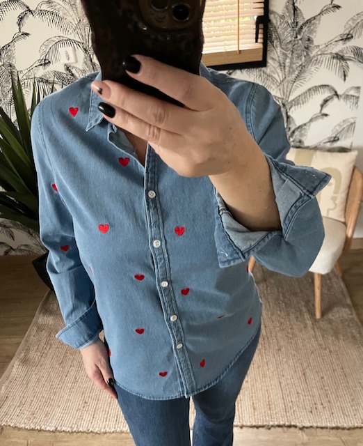 Chemise en jean coeurs brodés – Image 4