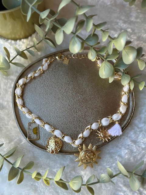 Collier à charms dorés – Image 2
