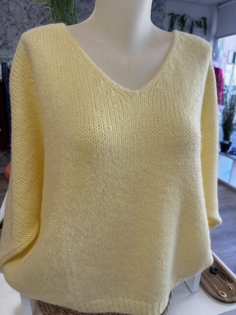 Pull jaune femme col v – Image 2