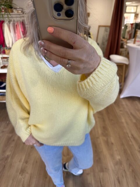 Pull jaune femme col v