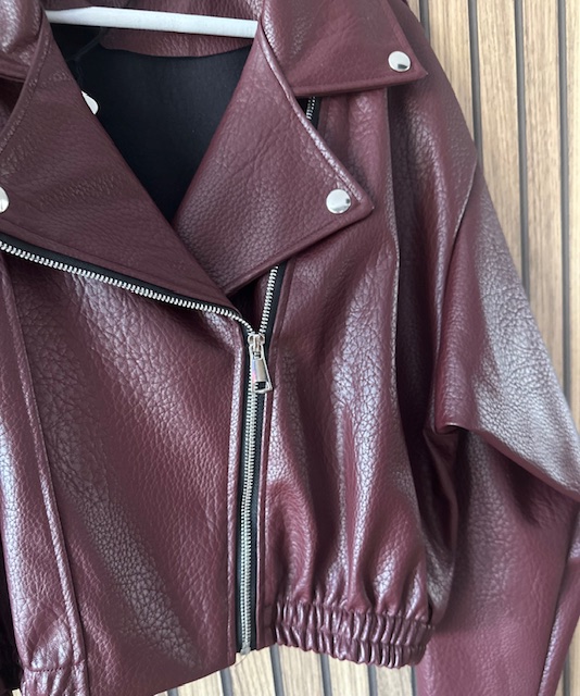 Veste simili cuir bordeaux – Image 2